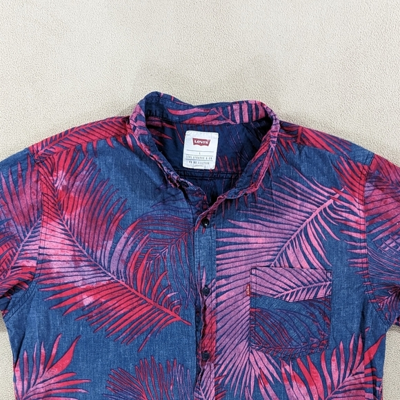 Levi's Other - LEVI'S Shirt Men's Large Purple Pink Poplin Palm Button Down